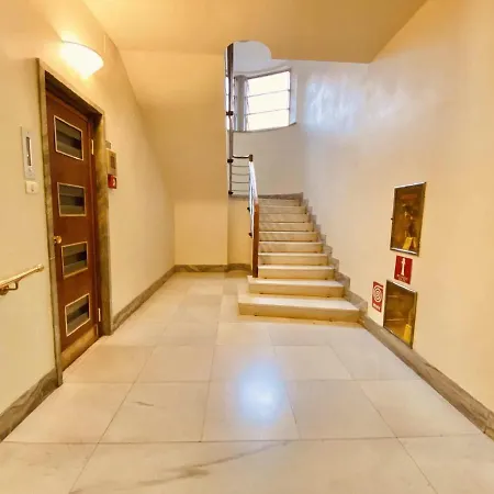 Apartament Super Bright Brand New Central Wifi 4pax